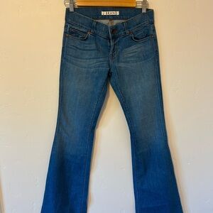 NWOT J Brand LoveStory Belle Mid Wash Flare Leg Bell Bottom Jeans Size 26
